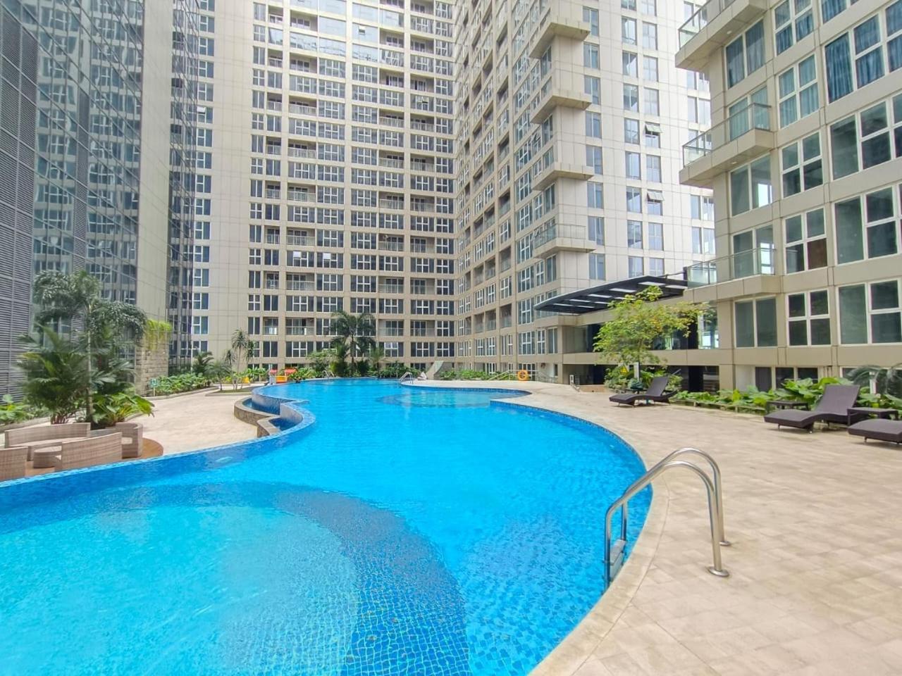 Apartemen 69M 2 Kamar Tidur Dan 2 Kamar Mandi Pemandangan Kota Medan Esterno foto
